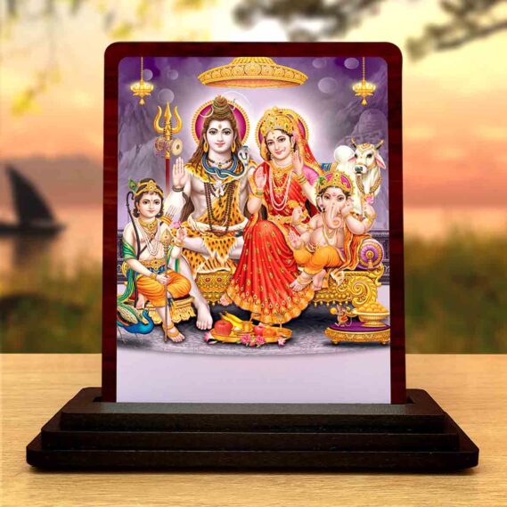 wooden Hindu god family statue